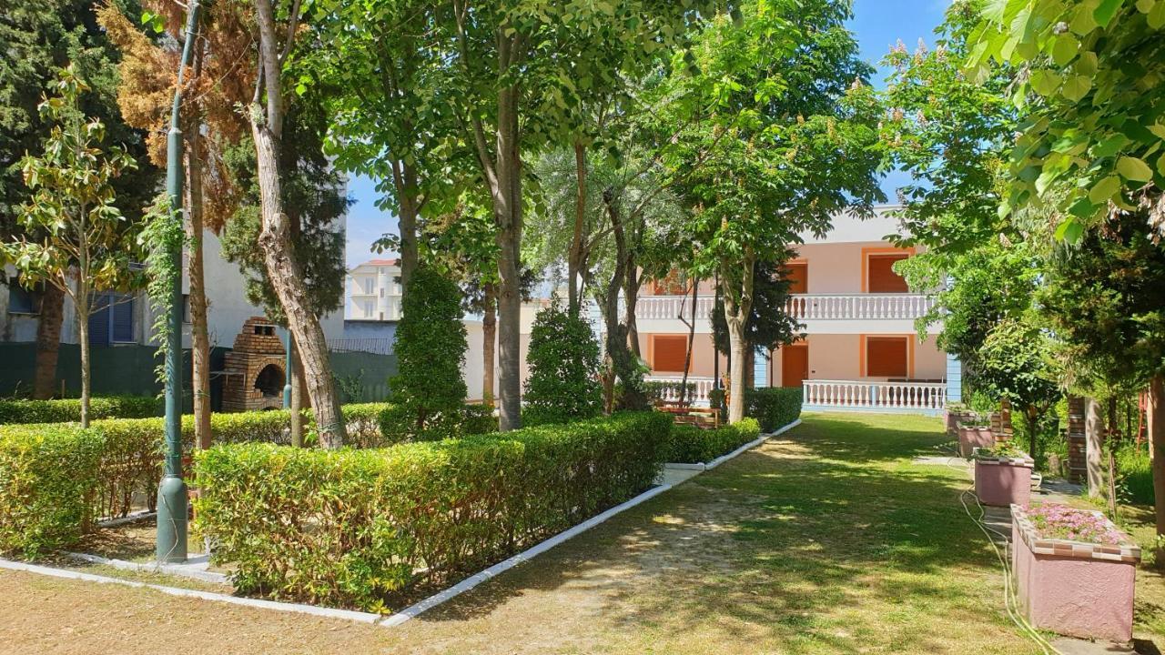 Vila Gridi- Apartamente Me Qera Spille Kültér fotó